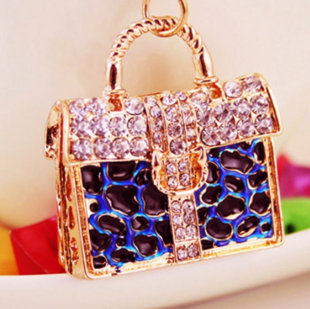 Betsey Johnson Handbag Necklace